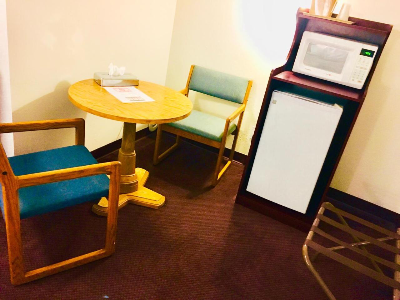 North Country American Inn Калкаска Екстериор снимка