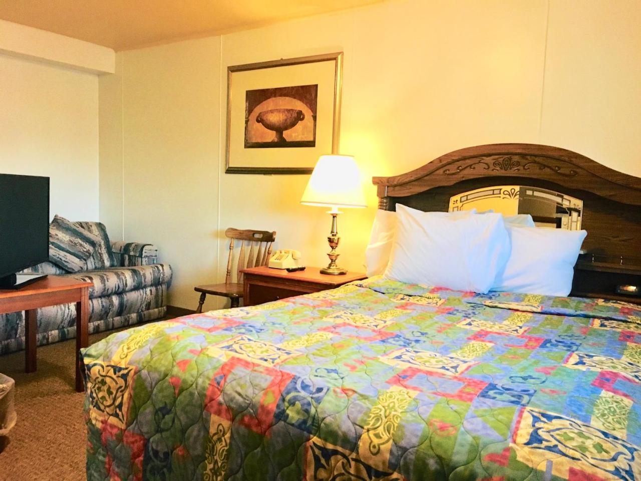 North Country American Inn Калкаска Екстериор снимка