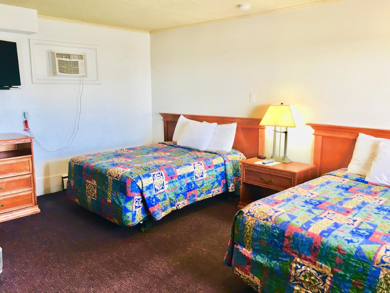 North Country American Inn Калкаска Екстериор снимка