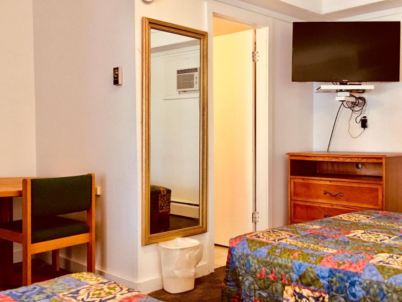 North Country American Inn Калкаска Екстериор снимка