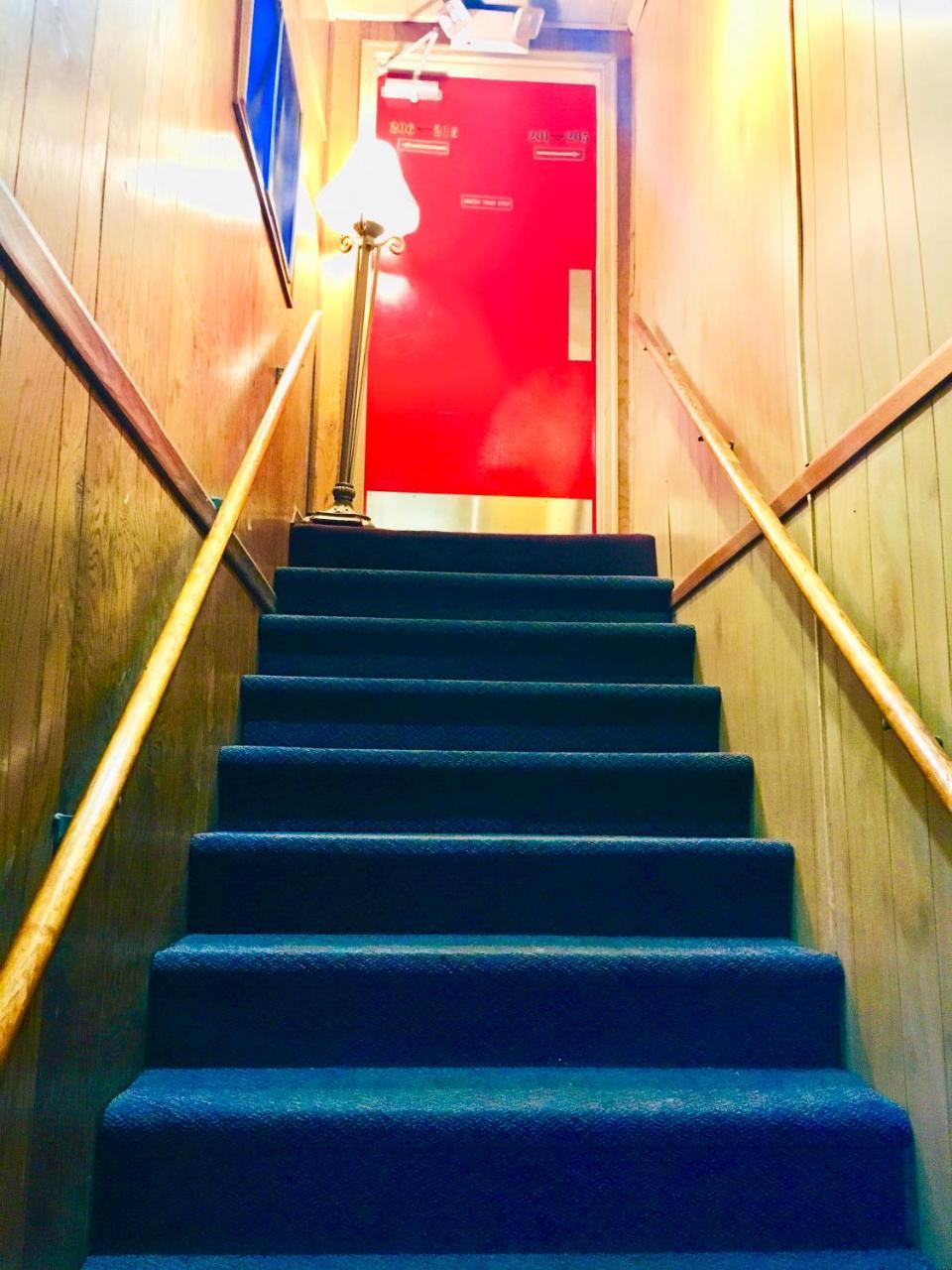 North Country American Inn Калкаска Екстериор снимка